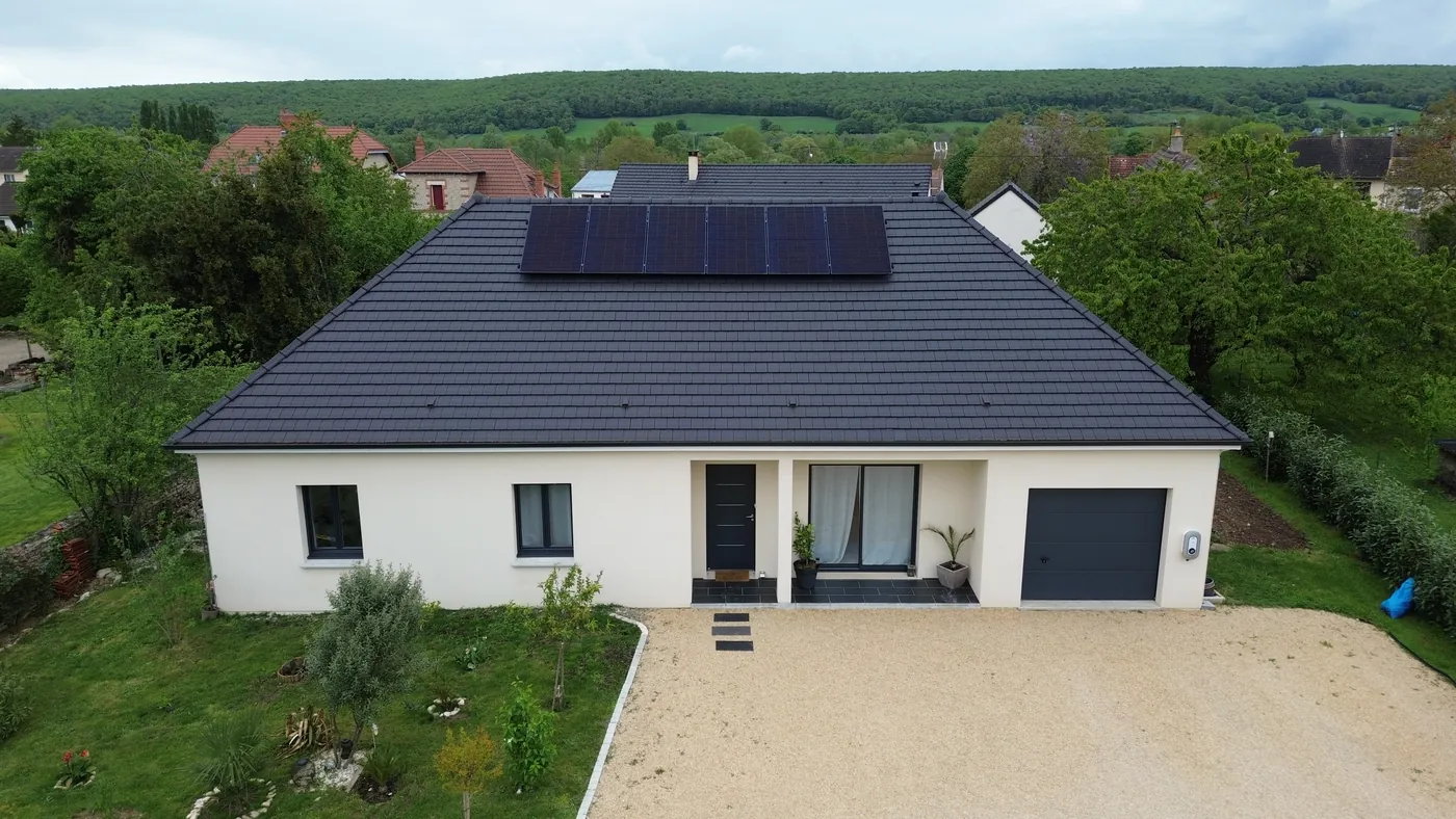 Maison équipée de panneaux solaires