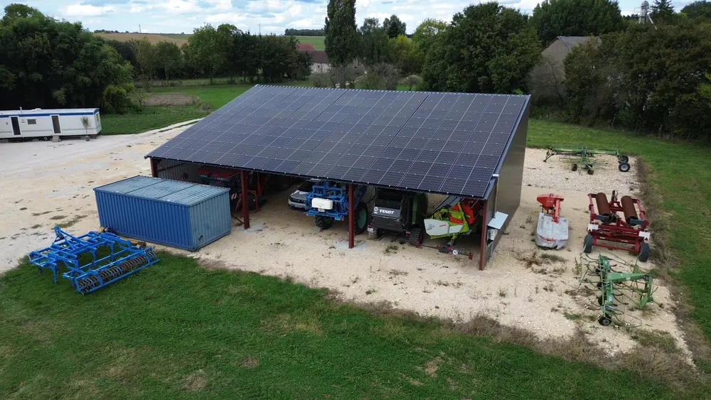 Installation photovoltaïque de 36 kWc à Berry-Bouy (18)